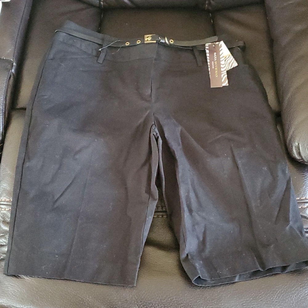 Dana Buchman Black Belted Shorts size 6 NWT